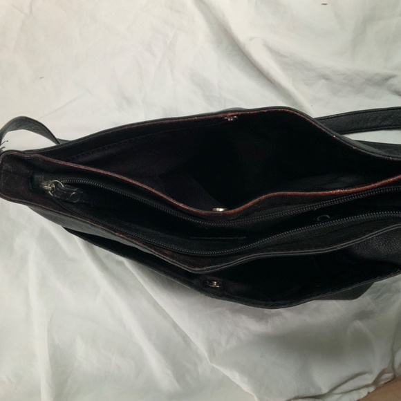 Great American Leather Works Black Crossbody Bag - Picture 5 of 10